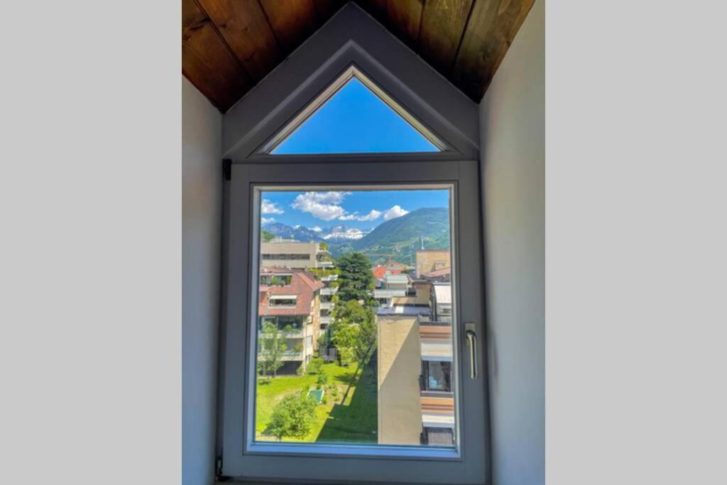 Design Apartment In The Heart Of ボルツァーノ エクステリア 写真